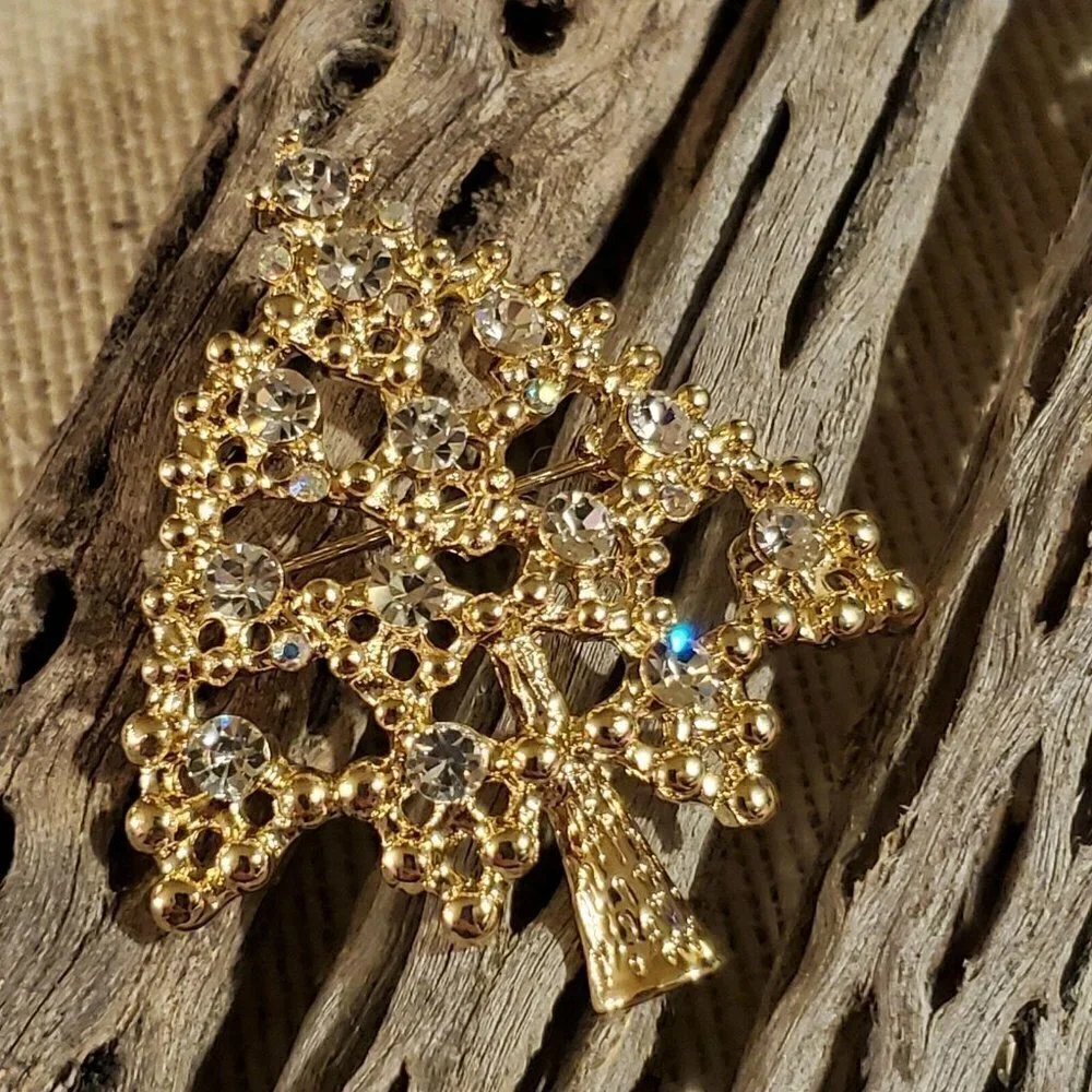 Classic Gold Austrian Crystal Christmas Tree Sweater Pin Brooch